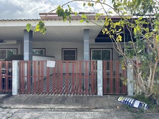For sale 2 bedrooms townhouse in Ban Khai, Rayong