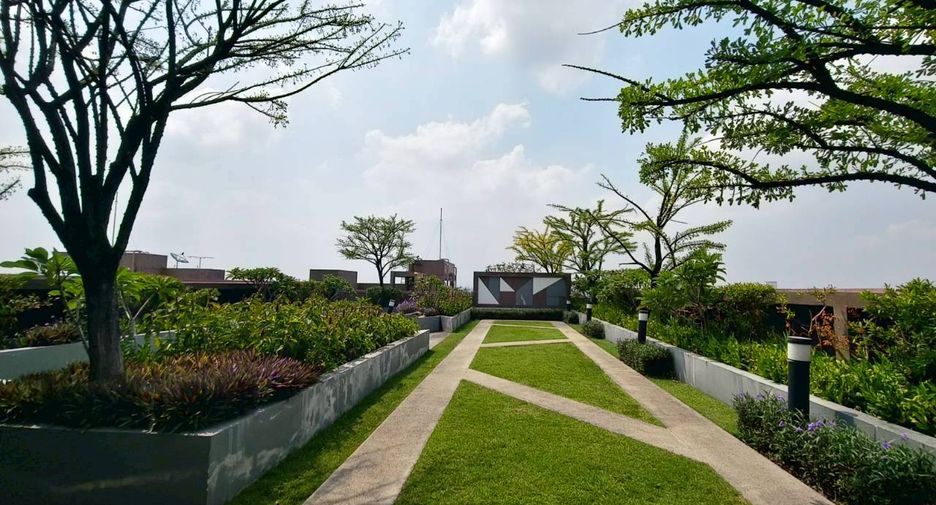 For sale 1 bed condo in Bang Khen, Bangkok