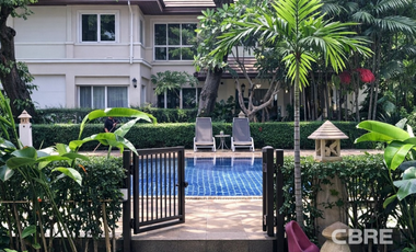 For rent 4 bedrooms house in Khlong Toei, Bangkok