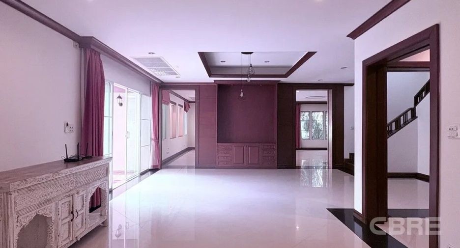 ให้เช่า 4 ห้องนอน บ้านเดี่ยว ใน คลองเตย, กรุงเทพฯ