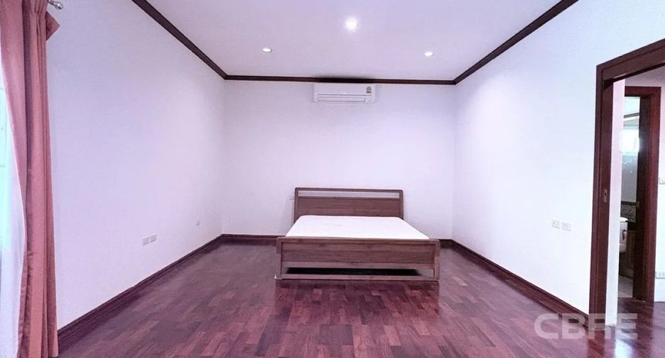 ให้เช่า 4 ห้องนอน บ้านเดี่ยว ใน คลองเตย, กรุงเทพฯ