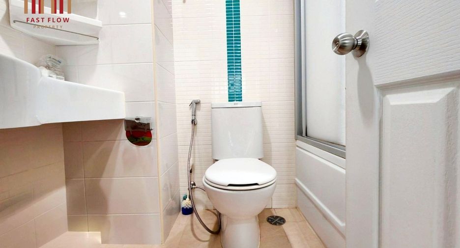 À vendre 1 chambre condo à Huai Khwang, Bangkok