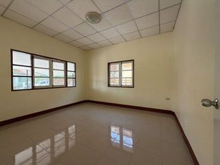 Casa en venta de 2 habitaciones en Ban Khai, Rayong