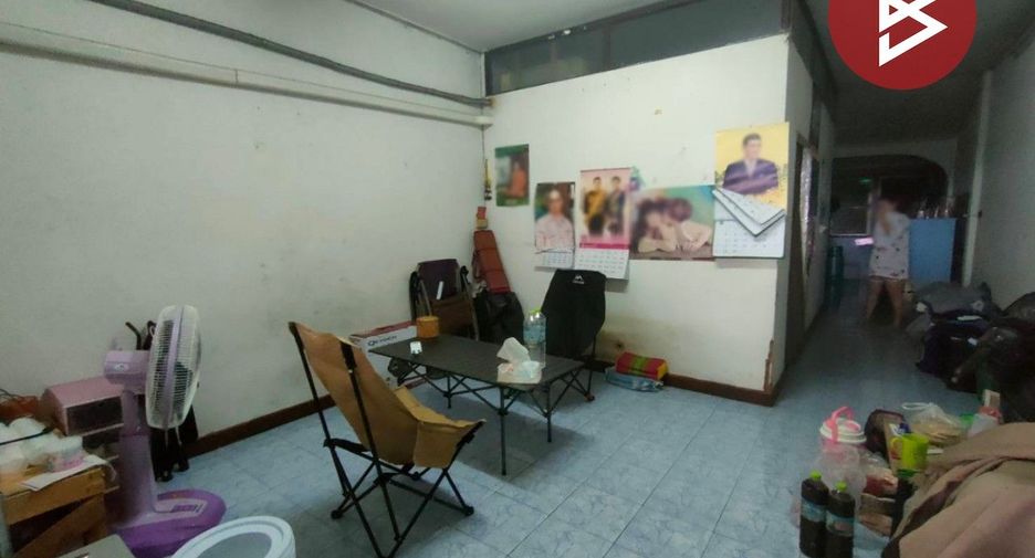 Reihenhaus zum Kauf mit 1 Zimmer in Khlong Sam Wa, Bangkok