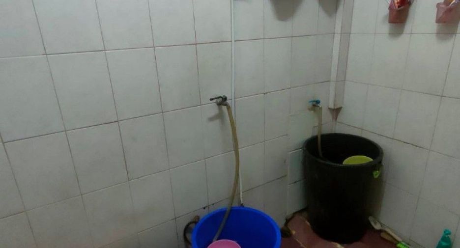 Reihenhaus zum Kauf mit 1 Zimmer in Khlong Sam Wa, Bangkok