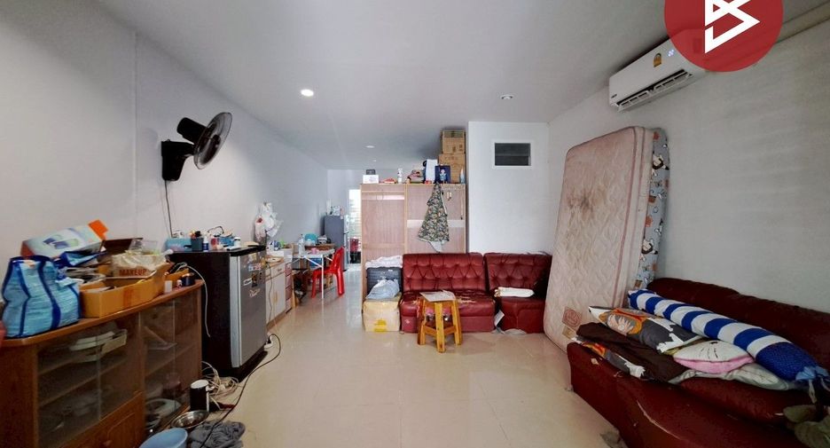 À vendre 2 chambres maison de ville à Bang Phli, Samut Prakan