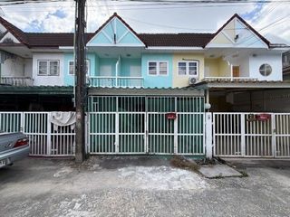 Casa adosada en venta de 2 habitaciones en Mueang Rayong, Rayong