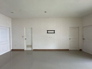 Casa en venta de 2 habitaciones en Ban Khai, Rayong