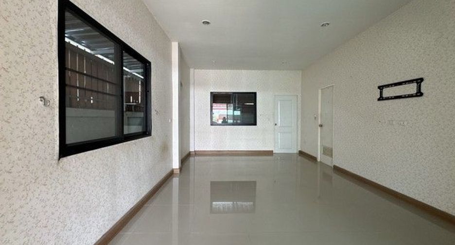 À vendre 2 chambres maison à Ban Khai, Rayong