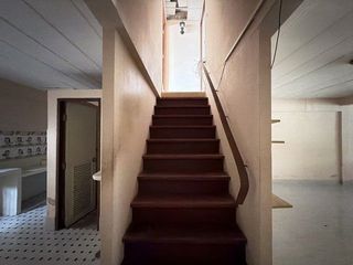 Casa adosada en venta de 2 habitaciones en Krathum Baen, Samut Sakhon