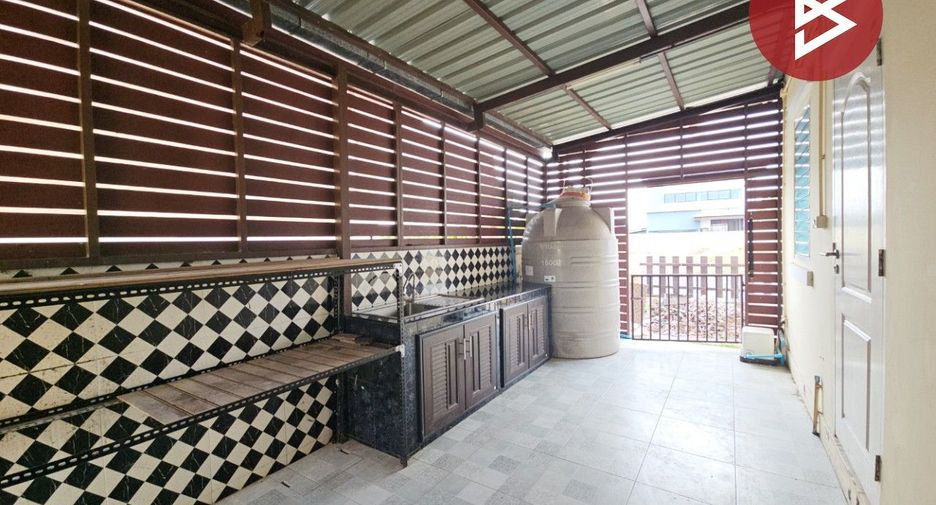 Casa en venta de 3 habitaciones en Phan Thong, Chonburi
