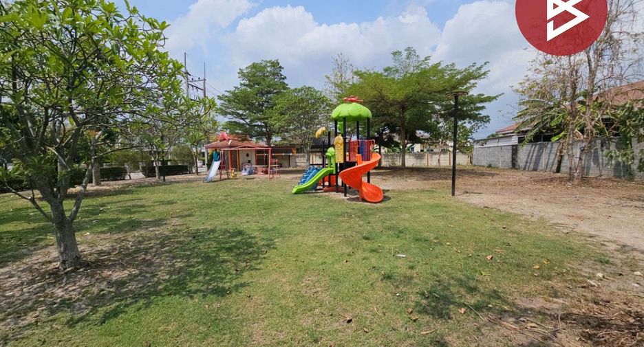 Casa en venta de 3 habitaciones en Phan Thong, Chonburi