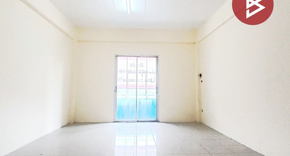 For sale 3 bedrooms retail Space in Pluak Daeng, Rayong
