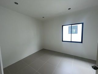 For sale 3 bedrooms townhouse in Ban Bueng, Chonburi