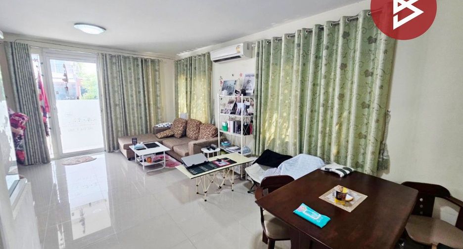 For sale 4 bedrooms townhouse in Bang Phli, Samut Prakan