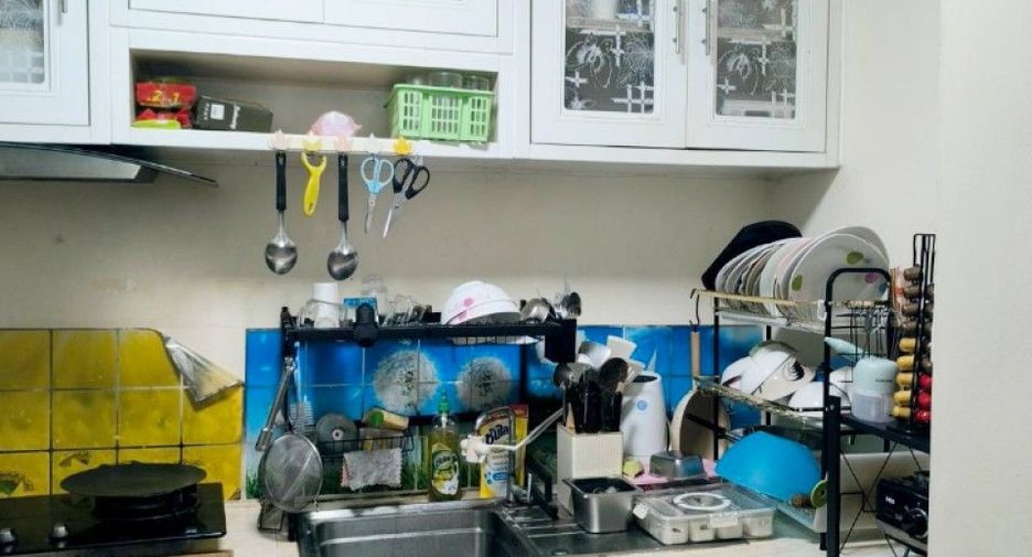 For sale 4 bedrooms townhouse in Bang Phli, Samut Prakan