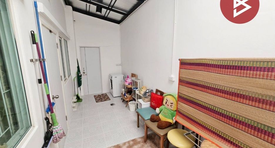 For sale 4 bedrooms townhouse in Bang Phli, Samut Prakan