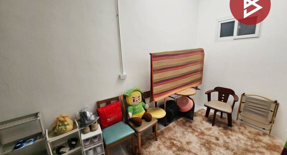 For sale 4 bedrooms townhouse in Bang Phli, Samut Prakan