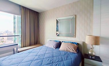 For rent 2 bedrooms condo in Huai Khwang, Bangkok