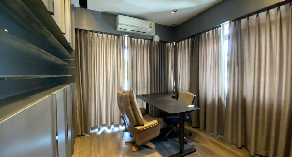Аренда 5 спальни дом в Bang Phli, Самутпракан