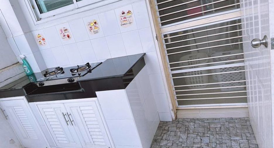 Haus zum Kauf mit 3 Zimmer in Si Racha, Chonburi