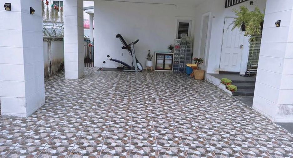 Haus zum Kauf mit 3 Zimmer in Si Racha, Chonburi