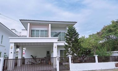 Haus zum Kauf mit 3 Zimmer in Si Racha, Chonburi