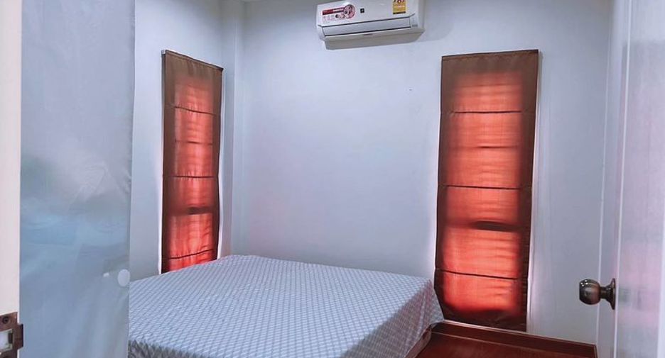 Haus zum Kauf mit 3 Zimmer in Si Racha, Chonburi