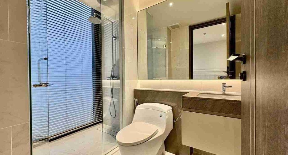 À louer 3 chambres condo à Pathum Wan, Bangkok