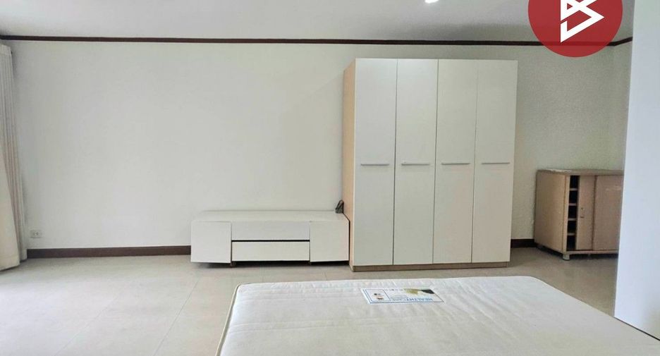 For sale 1 bed condo in Bang Na, Bangkok