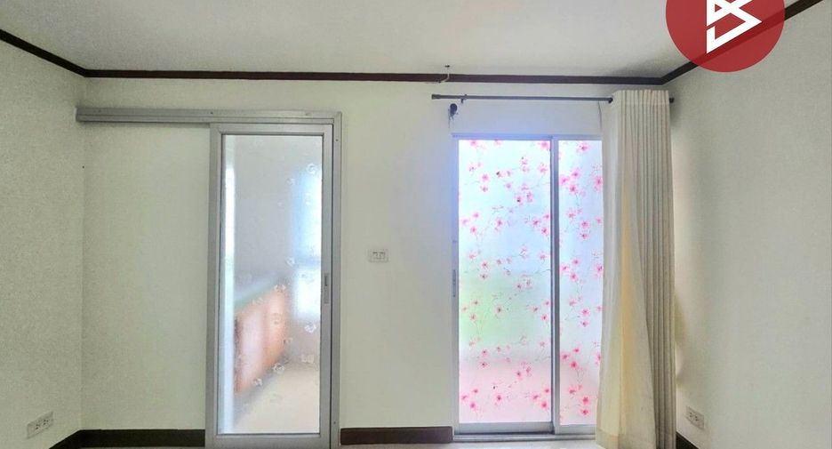 For sale 1 bed condo in Bang Na, Bangkok
