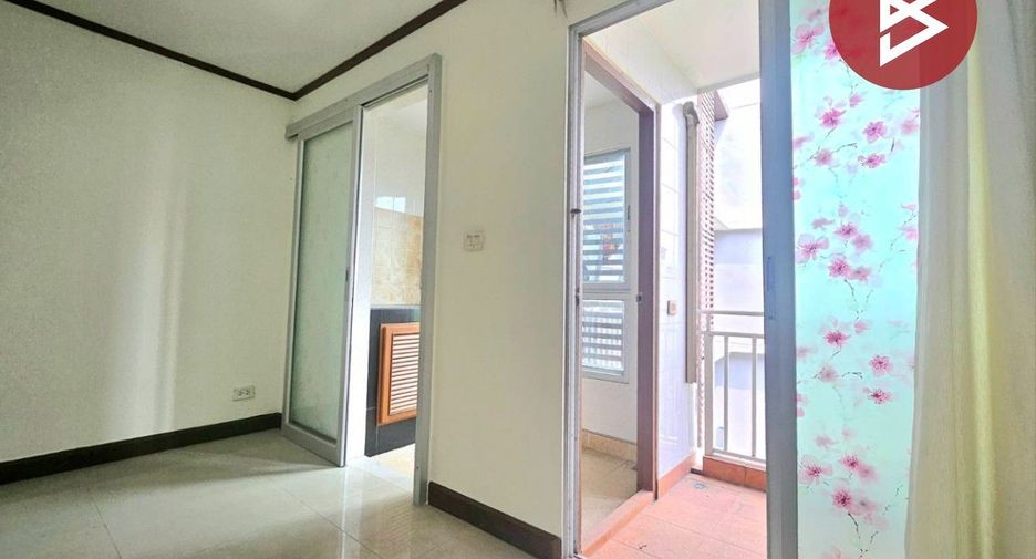 For sale 1 bed condo in Bang Na, Bangkok