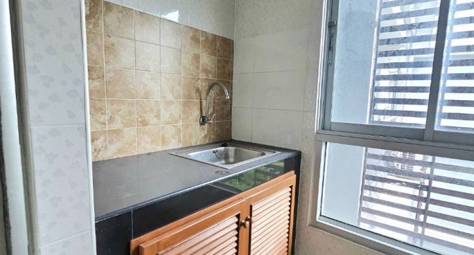 For sale 1 bed condo in Bang Na, Bangkok