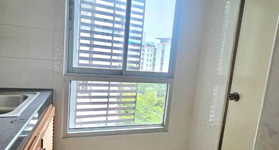 For sale 1 bed condo in Bang Na, Bangkok