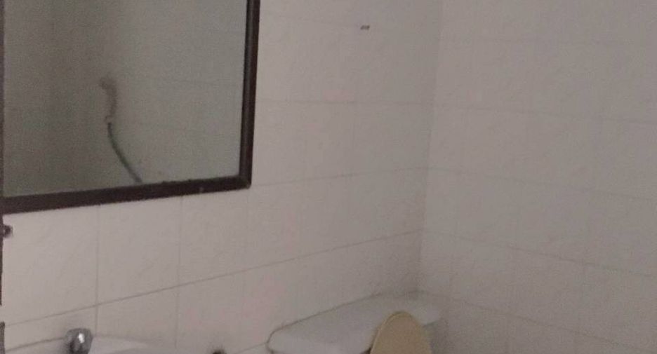 Продажа 2 спальни таунхаус в Tha Yang, Пхетбури