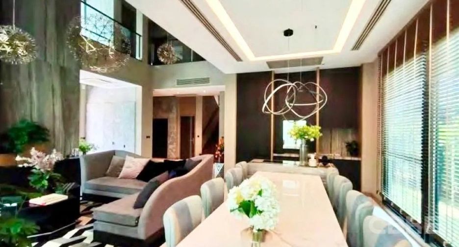 For sale 5 bedrooms house in Lak Si, Bangkok