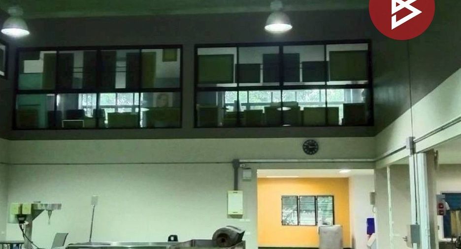 For sale 7 ベッドルーム house in Mueang Nakhon Pathom, Nakhon Pathom