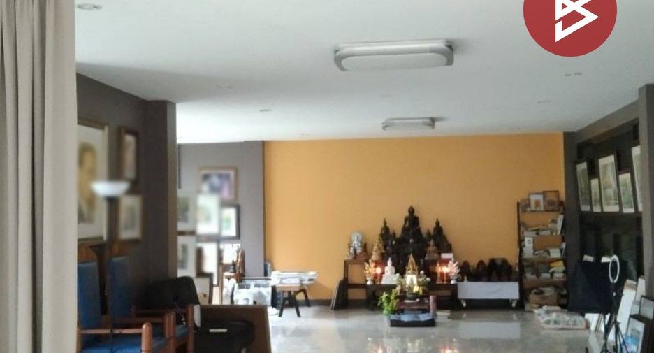 For sale 7 ベッドルーム house in Mueang Nakhon Pathom, Nakhon Pathom