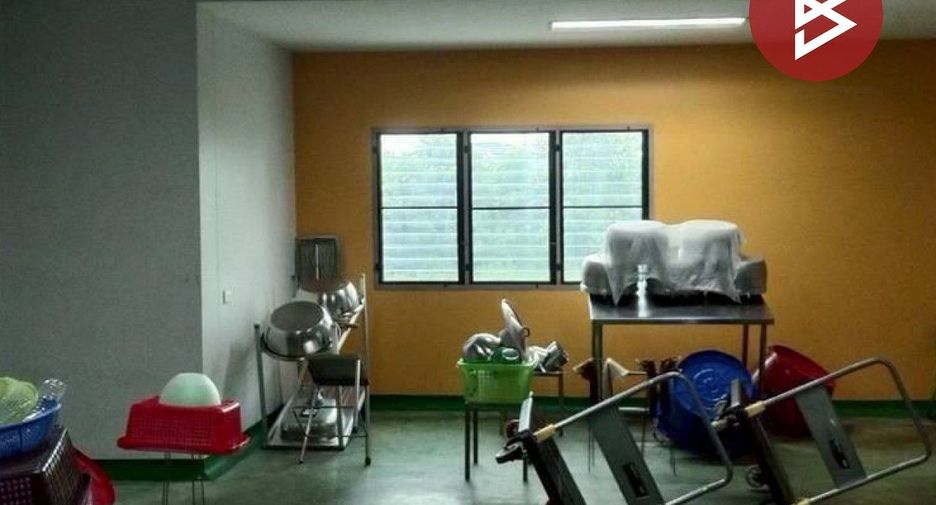For sale 7 ベッドルーム house in Mueang Nakhon Pathom, Nakhon Pathom