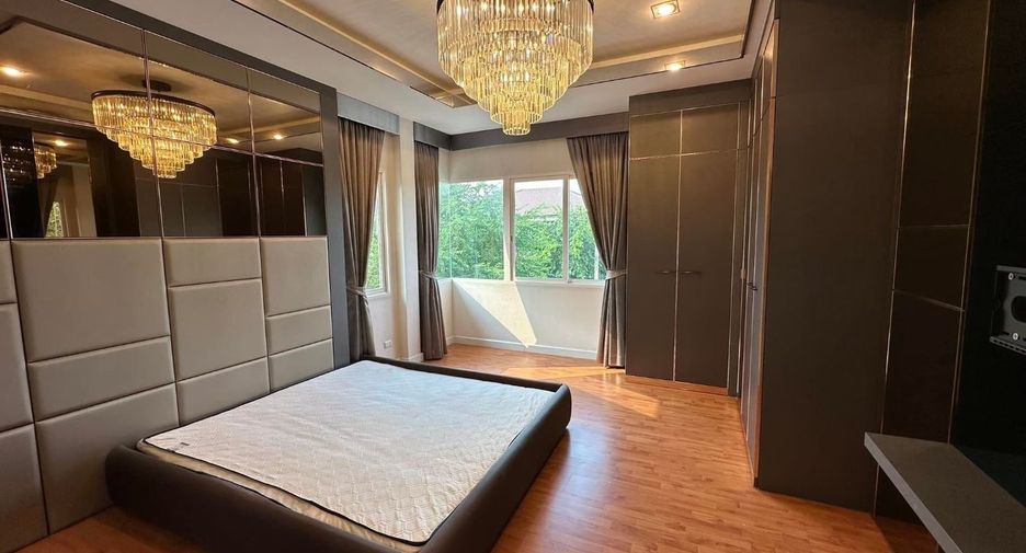 À louer et à vendre 3 chambres maison à Thawi Watthana, Bangkok