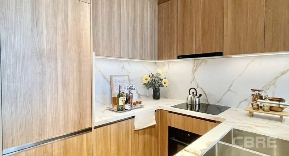 For sale 2 bedrooms condo in Khlong Toei, Bangkok
