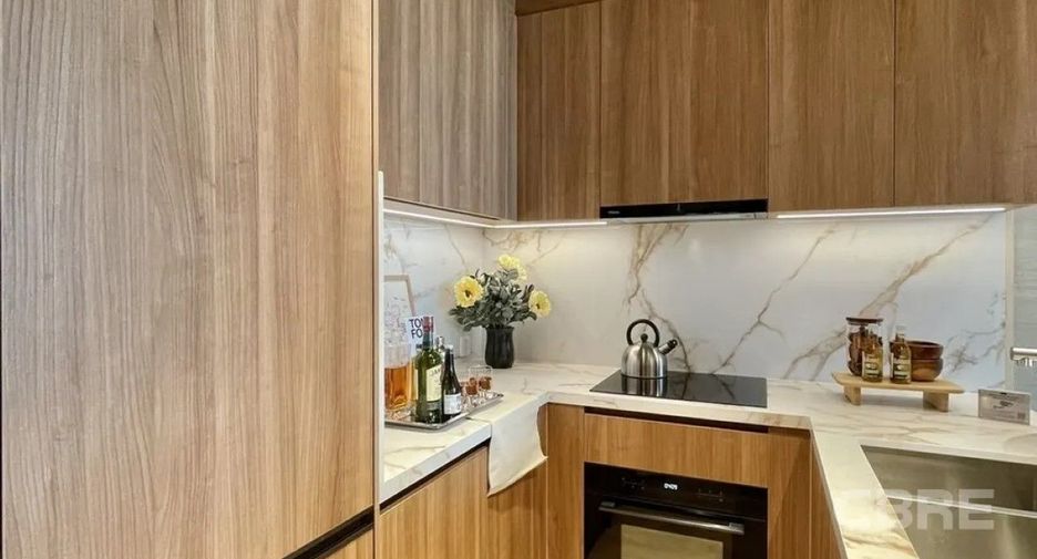 For sale 2 bedrooms condo in Khlong Toei, Bangkok