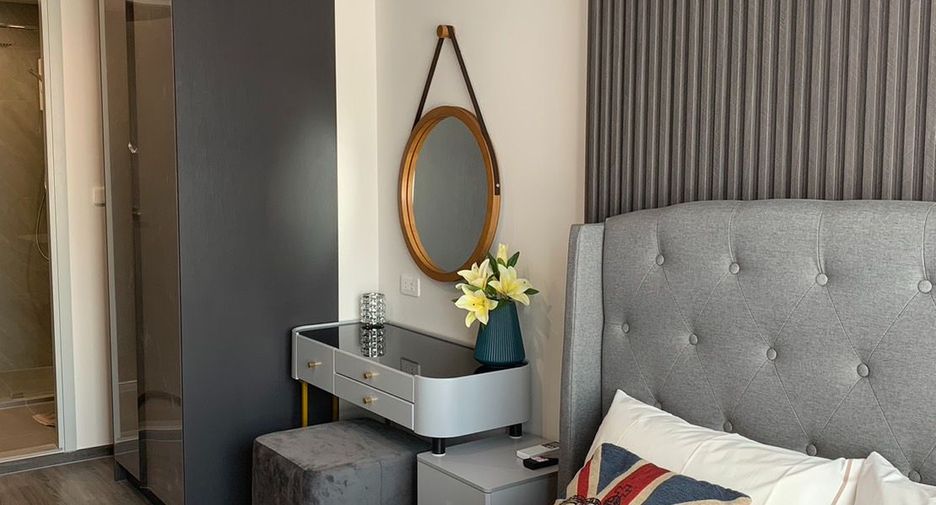 For rent 1 bed condo in Bang Rak, Bangkok