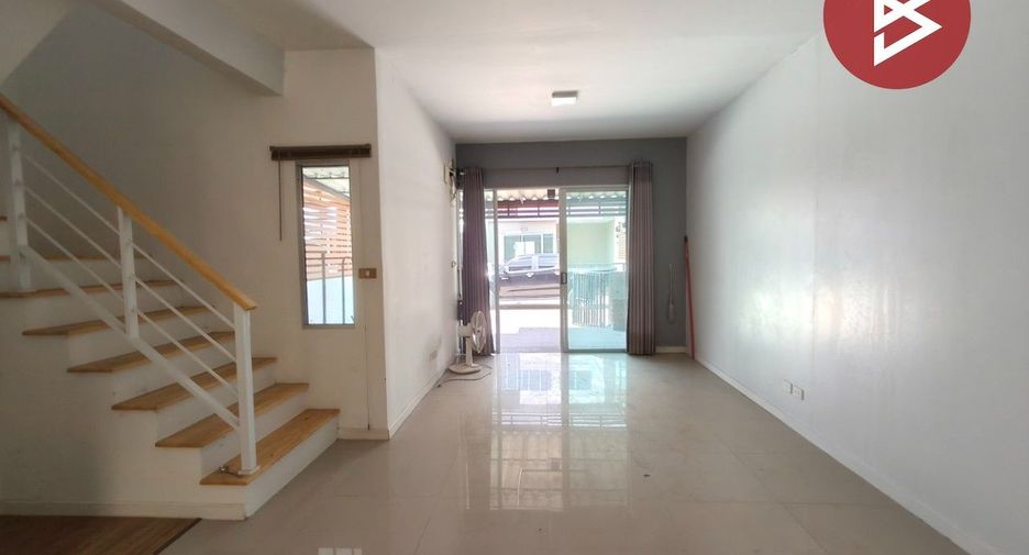 出售 3 卧室 联排别墅 在 Mueang Chon Buri, Chon Buri