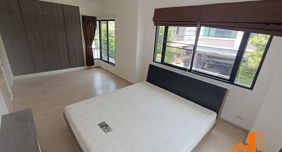 For sale 3 bedrooms house in Bang Phli, Samut Prakan