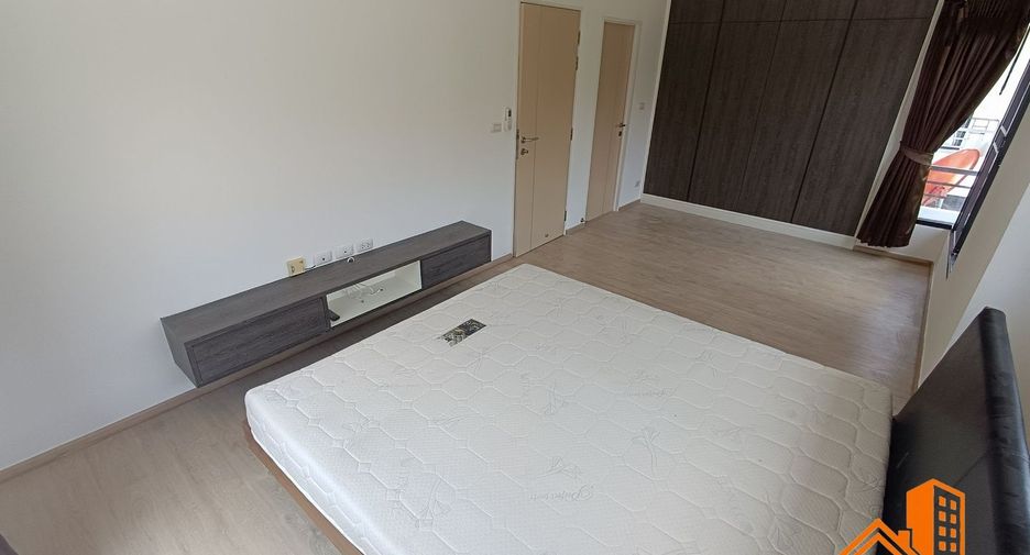 For sale 3 bedrooms house in Bang Phli, Samut Prakan