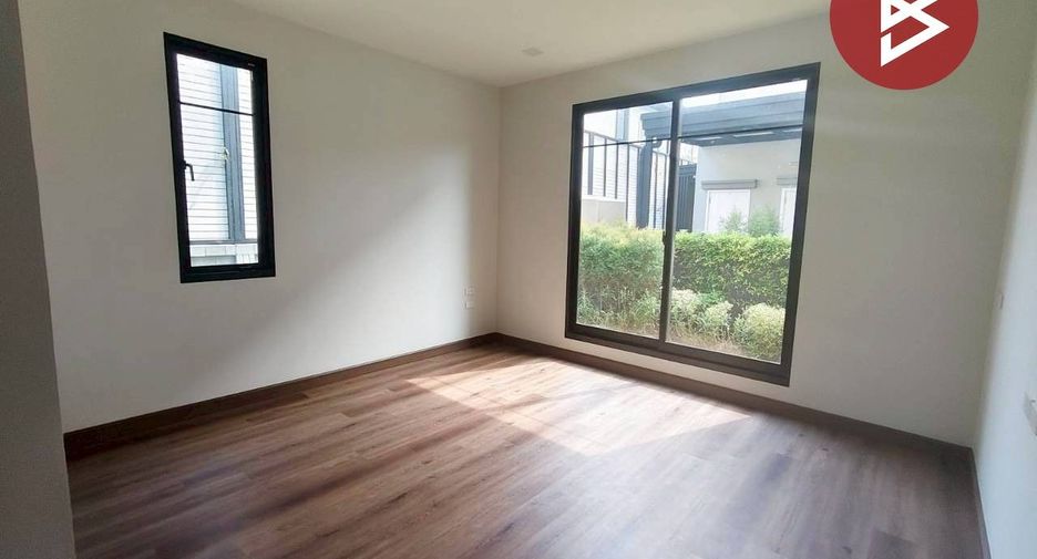 Haus zum Kauf mit 4 Zimmer in Thung Khru, Bangkok