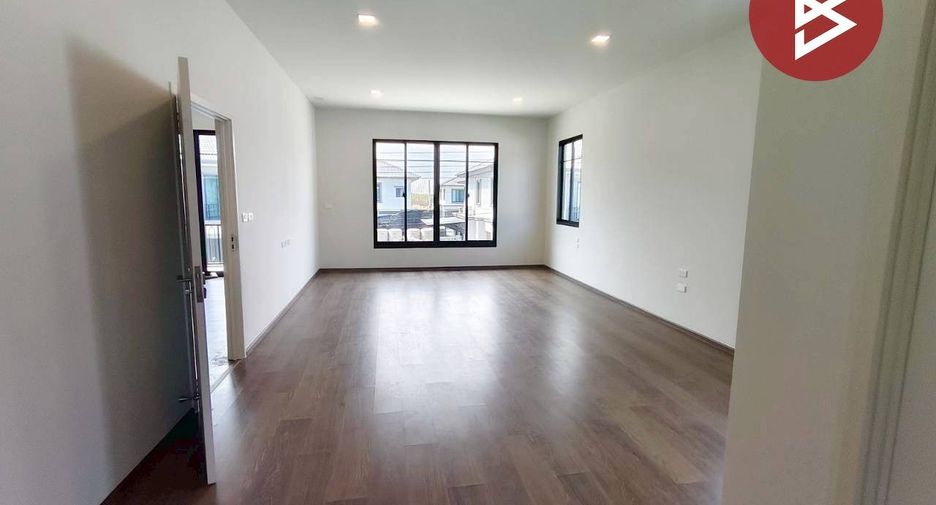 Haus zum Kauf mit 4 Zimmer in Thung Khru, Bangkok