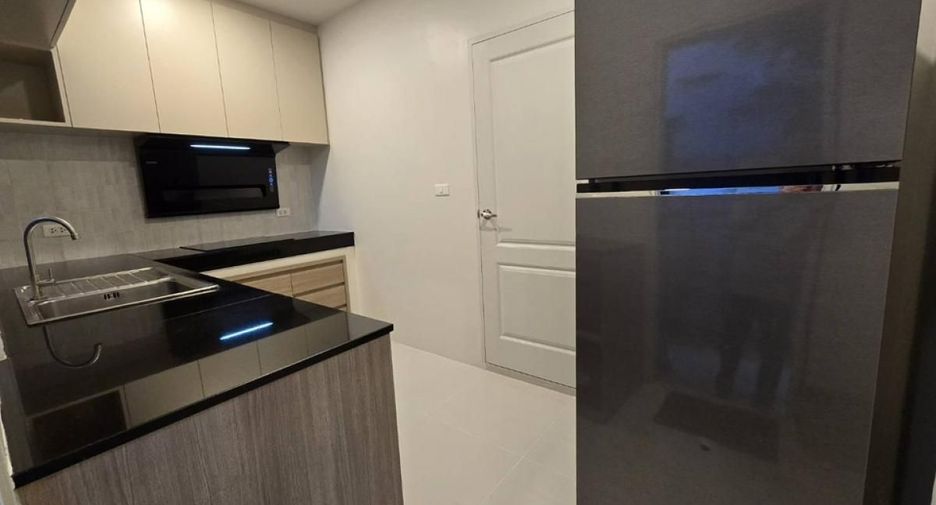 Casa en alquiler de 4 habitaciones en Bang Phli, Samut Prakan