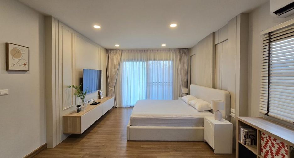 Casa en alquiler de 4 habitaciones en Bang Phli, Samut Prakan